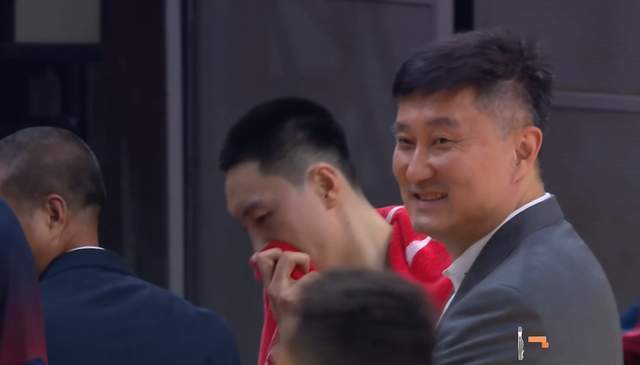 MK体育-超级大冷门！广东狂输上海40分，徐杰哑火，杜锋却露出诡异笑容